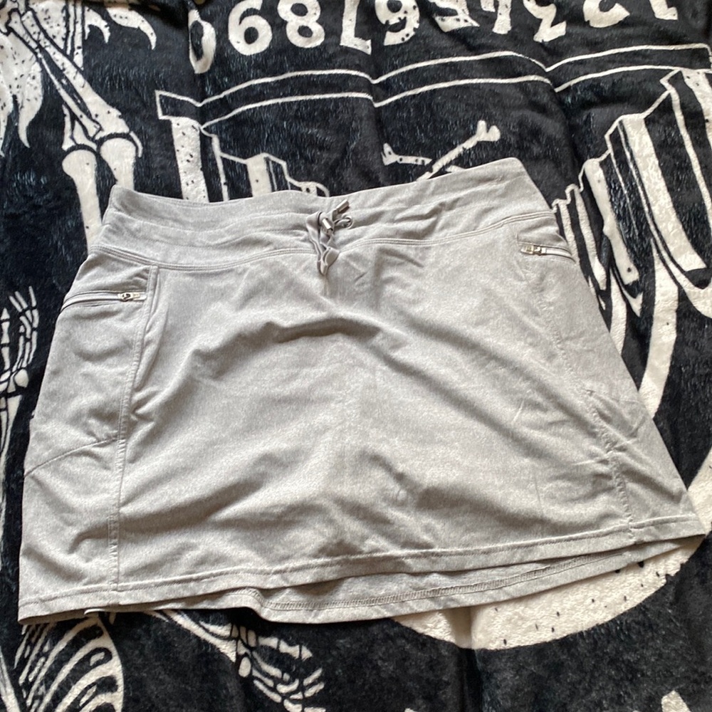 Gym skirt